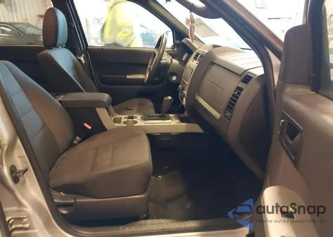 2012 Ford Escape Xlt z USA, uszkodzony, nr VIN 1FMCU9D78CKA11328